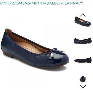 Vionic navy blue women’s flats with gold tipped bows